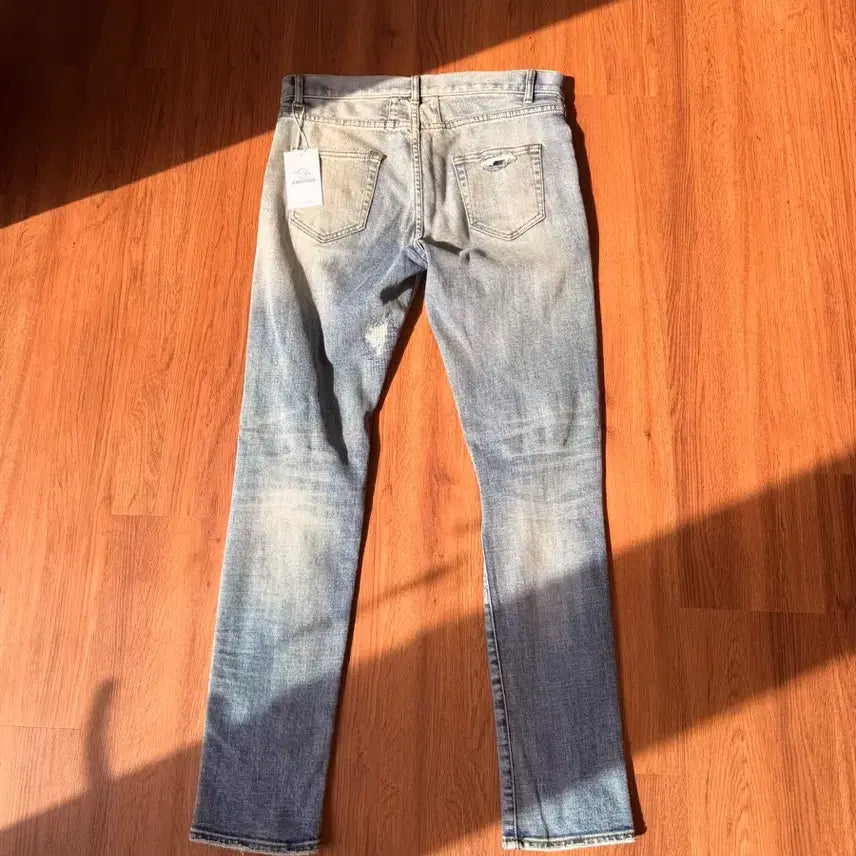 [BUNJANG] Saint Laurent 17SS Distressed Denim Pants / 생로랑 17SS 데미지 데님 팬츠