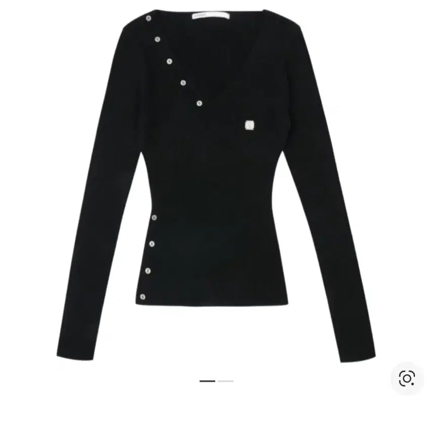[BUNJANG] Bohemian Seoul Button V-Neck Slit Knit / 보헤미안서울 버튼 브이넥 슬릿 니트 BUTTON SLIT KNIT
