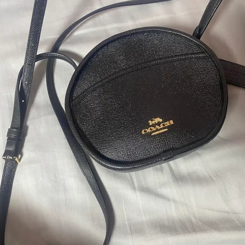[BUNJANG] Coach Black Leather Canteen Round Tambourine Bag Shoulder Crossbody Bag / 코치 블랙 검정 가죽 캔틴 라운드 탬버린 템버린 가방 숄더백 크로스백