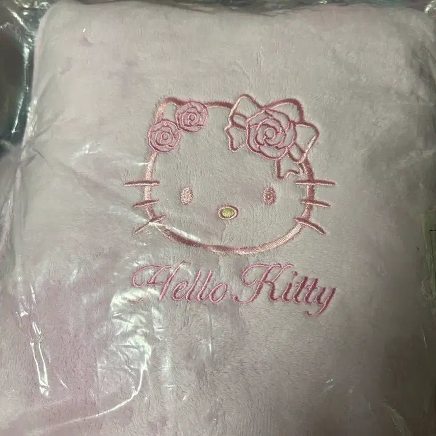 [BUNJANG] Vintage Rose Kitty Cushion / 고전키티 쿠션 장미