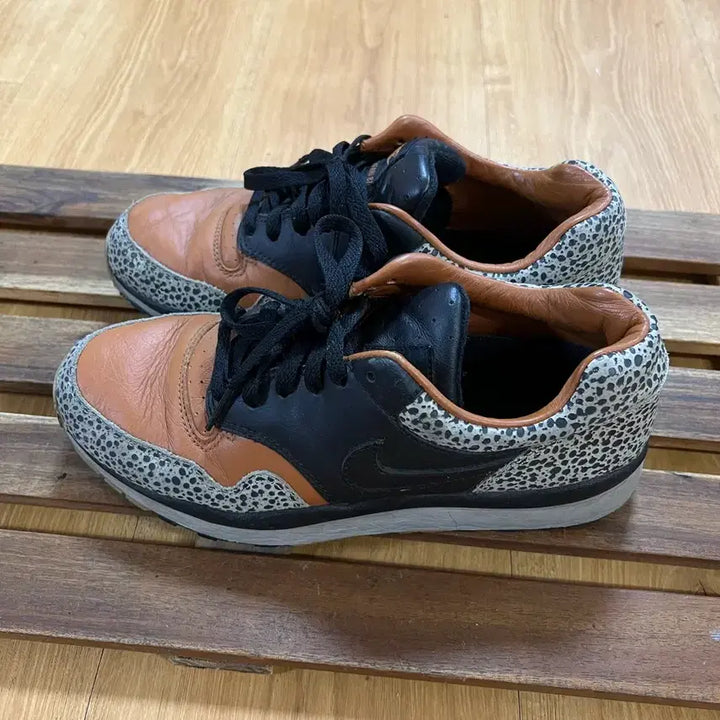 [BUNJANG] Nike Air Safari NRG 25th Anniversary Limited Edition Sneakers (2012) / 2012년 나이키 에어사파리 한정판 25주년 255사이즈 판매