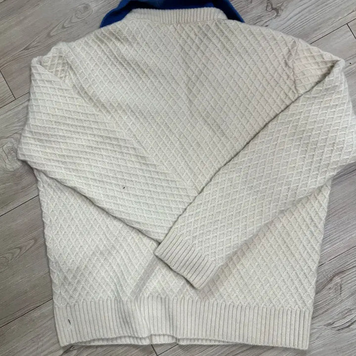 [BUNJANG] M)STU Collared Knit / M)STU 카라 니트 판매합니다
