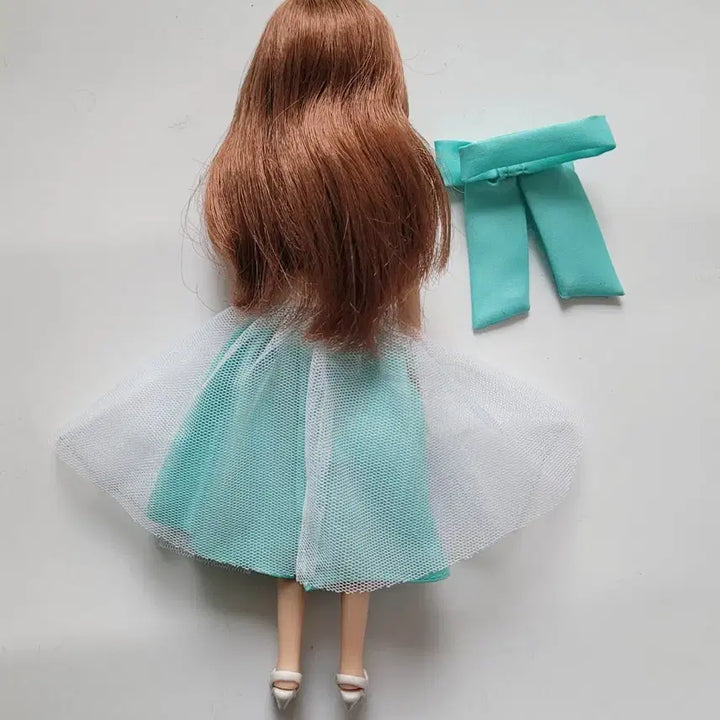 [BUNJANG] Takara Tomy Licca VERY Collaboration Mint Dress Doll / 타카라토미 리카짱 VERY 콜라보 베리 콜라보 민트 드레스 코디 리카인형