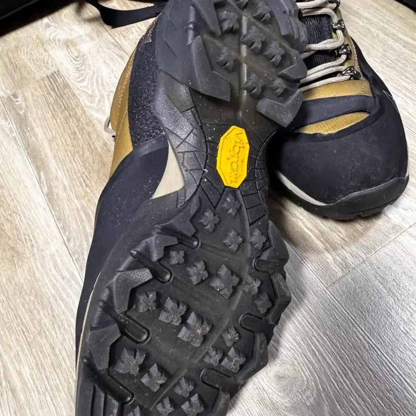 [BUNJANG] ROA Andreas Hiking Boots / ROA 로아 히이킹 안드레아스 (44/285사이즈)