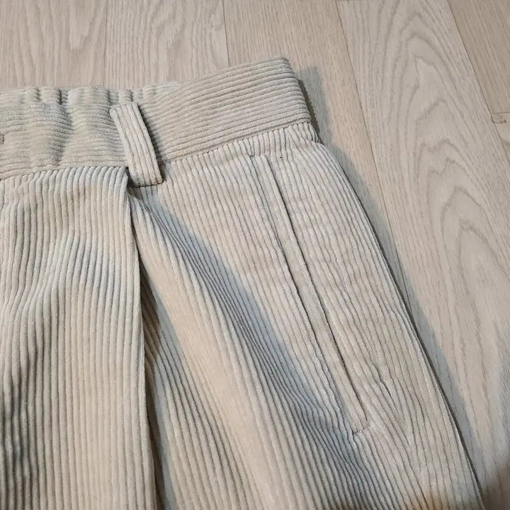 [BUNJANG] Ziozia Beige Corduroy Cotton Pants (Size 82) / 지오지아 베이지 코듀로이 면바지 82사이즈 판매해요.