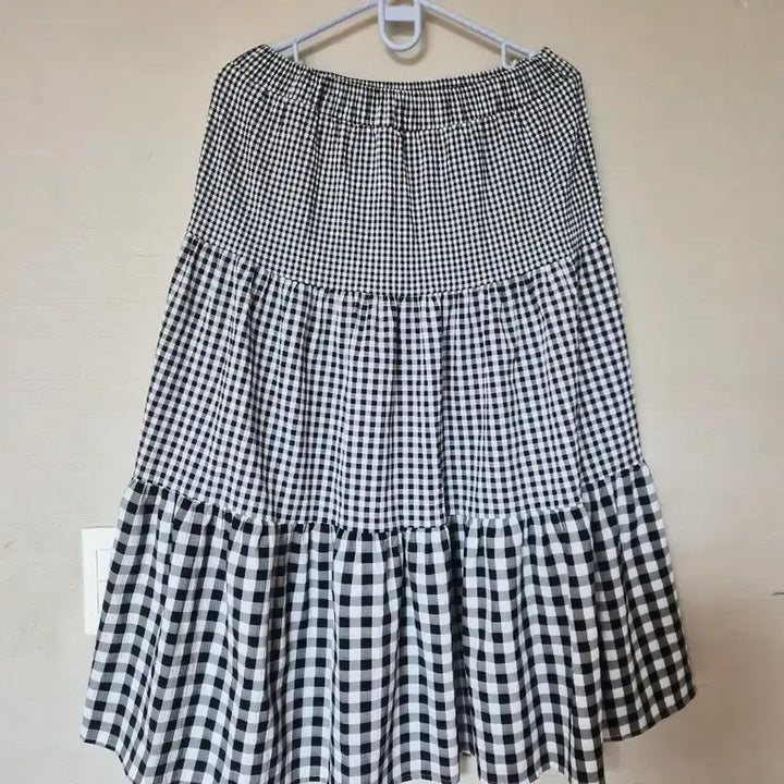 [BUNJANG] Gingham Check Ruffle Long Skirt / 깅엄 체크 캉캉 롱 스커트