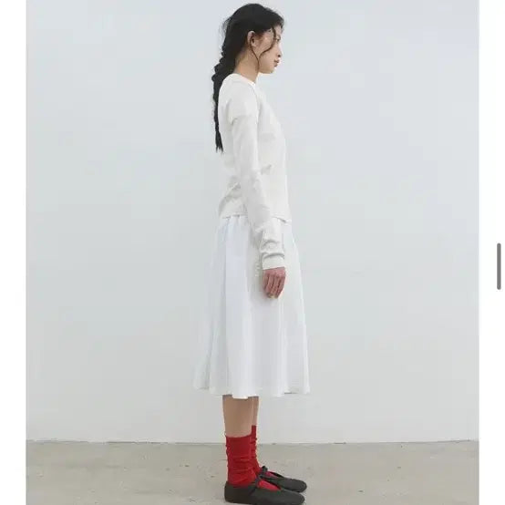 [BUNJANG] Ayou Seoul Tuck A-line Midi Skirt Ivory / [아유서울] Tuck A-line midi skirt / ivory