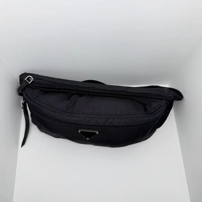 [BUNJANG] Prada Re-Nylon Hip Bag 2VL034 / [프라다] 리나일론 힙색 2VL034 / A급