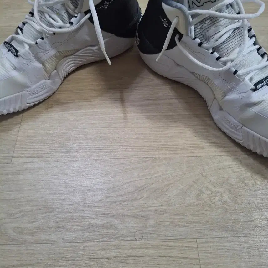 [BUNJANG] New Balance Kawhi 2 Basketball Shoes 300mm / 뉴발란스 카와이 2 농구화 300mm