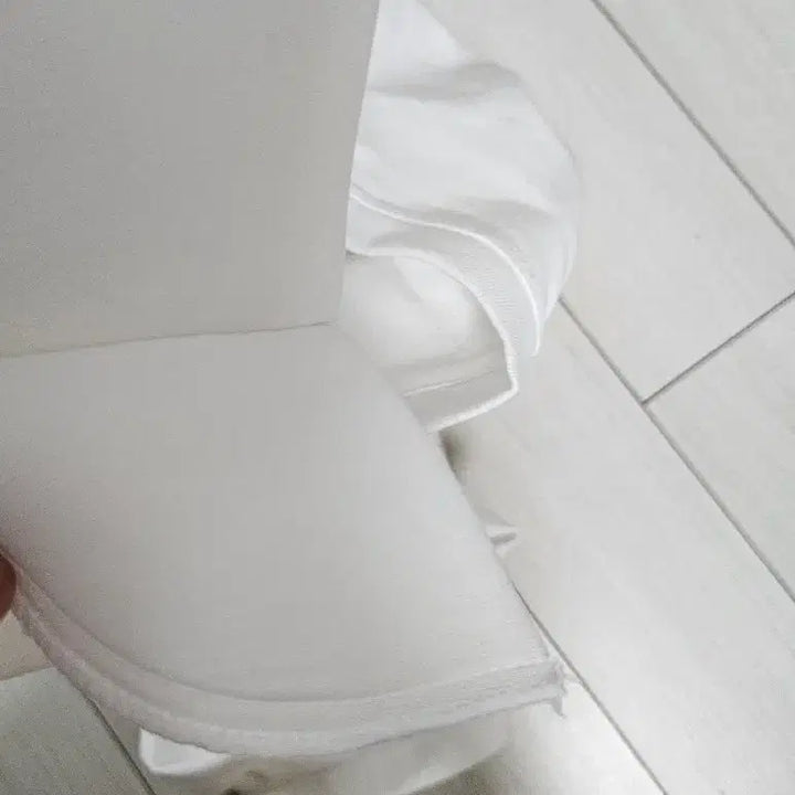[BUNJANG] White Graphic T-Shirt / 힙한 반팔티셔츠(새상품)