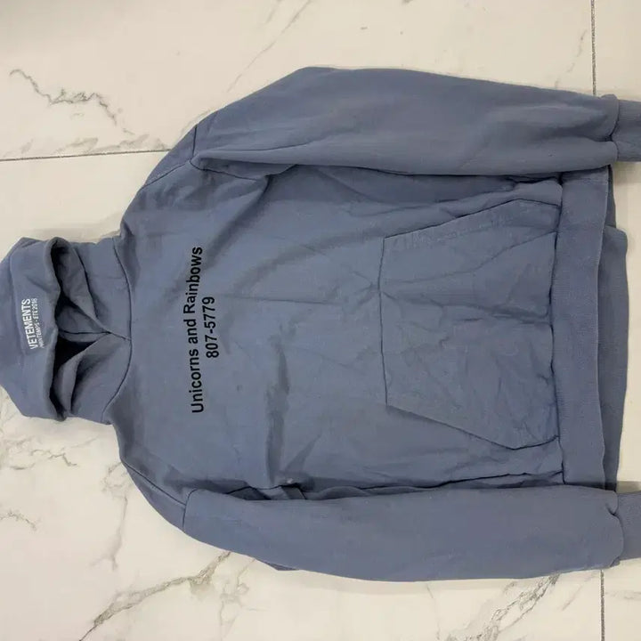 [BUNJANG] VETEMENTS Unicorn Rainbow Hoodie Blue / 베트멍 유니콘 레인보우 후드티 블루