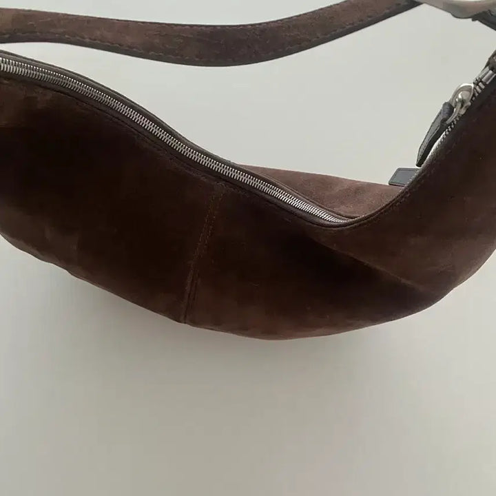 [BUNJANG] Atelier de Lumen Suede Hobo Bag Brown Shoulder Bag / 아뜰리에 드 루멘 스웨이드 호보백 브라운 숄더