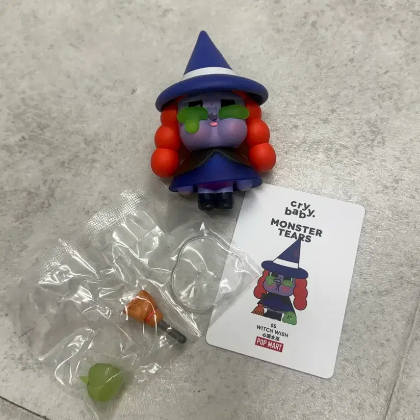 [BUNJANG] Crybaby Witch Figure / 크라이베이비