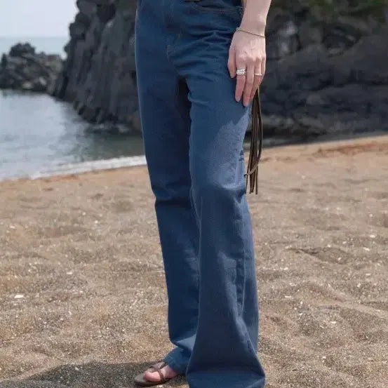 [BUNJANG] Noir Flare Denim Jeans / 노이어 플레어 데님 새상품