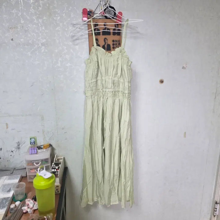 [BUNJANG] Green Sleeveless Maxi Dress for Resort Wear / 연두색 롱 원피스 휴양지 원피스