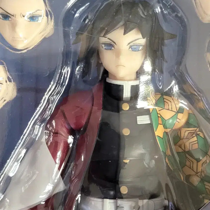 [BUNJANG] Bandai S.H.Figuarts Demon Slayer: Kimetsu no Yaiba Giyu Tomioka Figure / SHF 토미오카 기유 S.H.FIGUARTS 귀멸의칼날 반다이