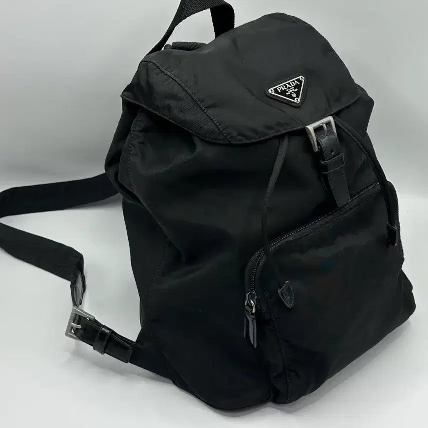 [BUNJANG] Prada Re-Nylon One-Pocket Backpack Medium Black / [A+급/정품보증서]프라다 리나일론 원포켓 백팩 미디엄 블랙