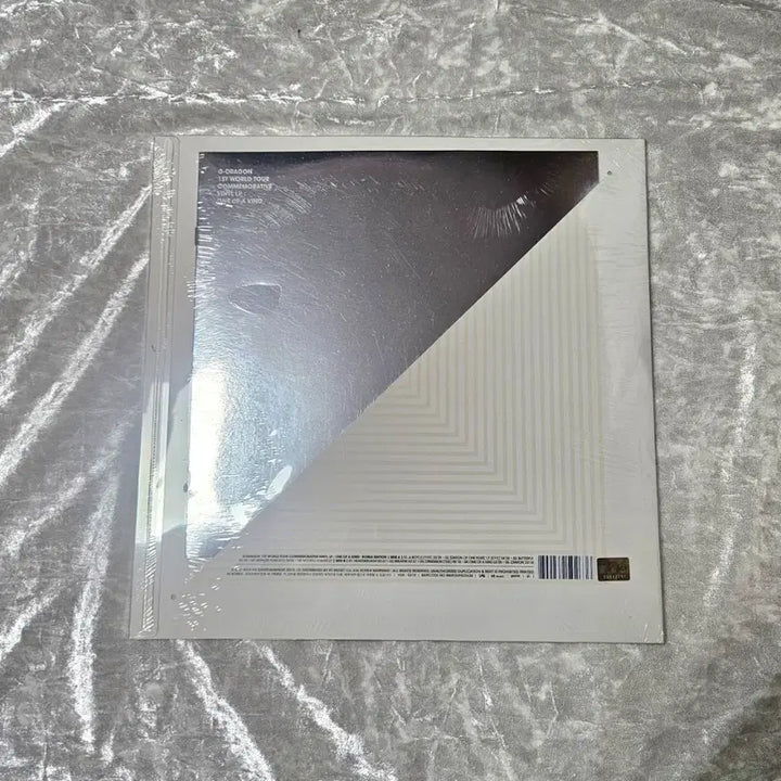 [BUNJANG] G-Dragon World Tour ONE OF A KIND LP (Sealed) / 미개봉 지드래곤 월드투어 ONE OF A KIND LP