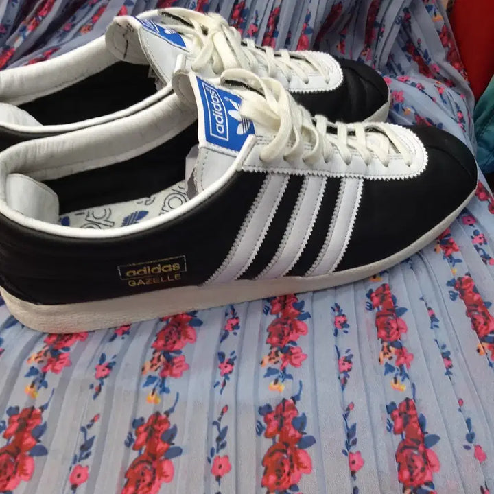 [BUNJANG] Adidas Gazelle Black/White Sneakers 290mm / 아디다스 가젤 블랙/화이트 스니커즈290mm