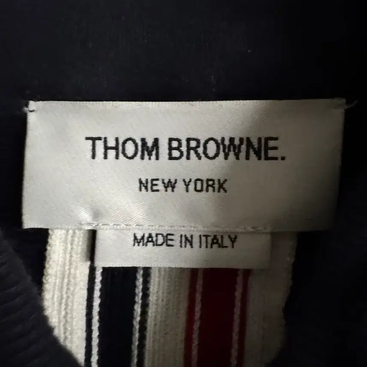 [BUNJANG] Thom Browne Back Stripe Zip-Up Hoodie (Size 4) / 톰브라운 백삼선 후드집업 (4사이즈)