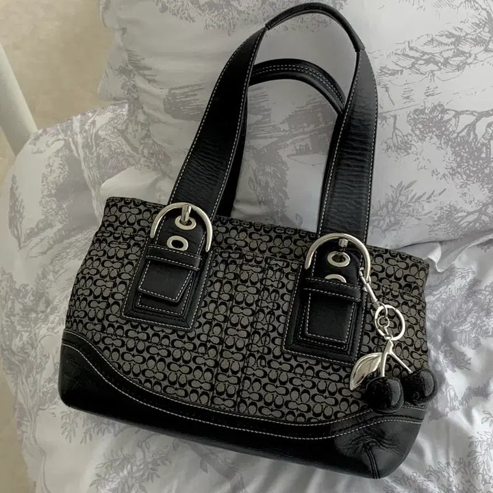[BUNJANG] Coach Signature Buckle Tote Bag / 코치 시그니처 블랙 버클 토트백