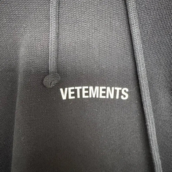 [BUNJANG] Vetements Logo Hoodie S / 베트멍 로고 후드티