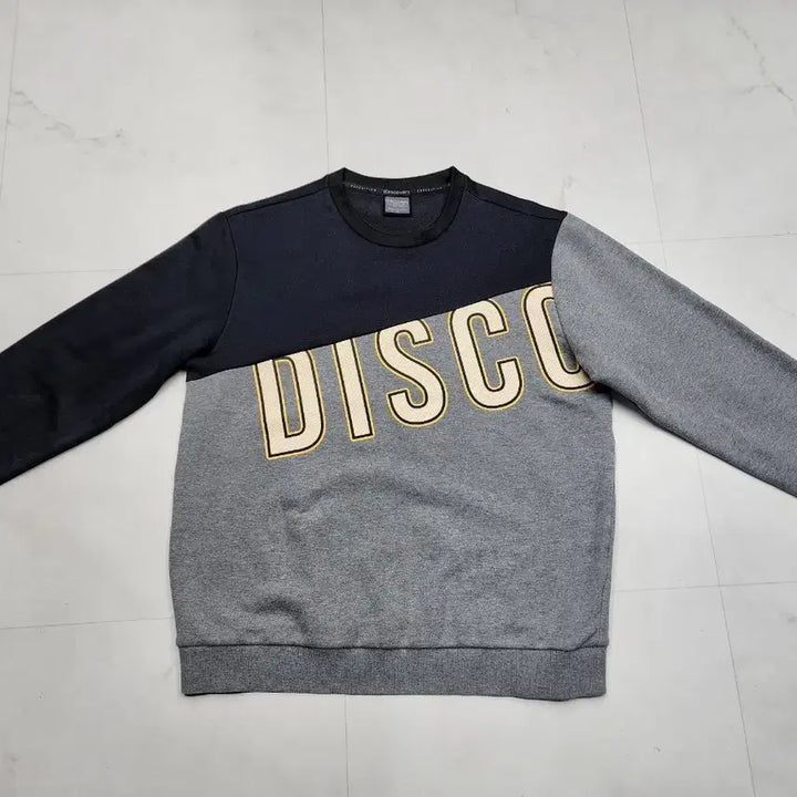 [BUNJANG] DISCO Color Block Sweatshirt T-Shirt Size 100 / DISCO 컬러블록 맨투맨 티셔츠 100