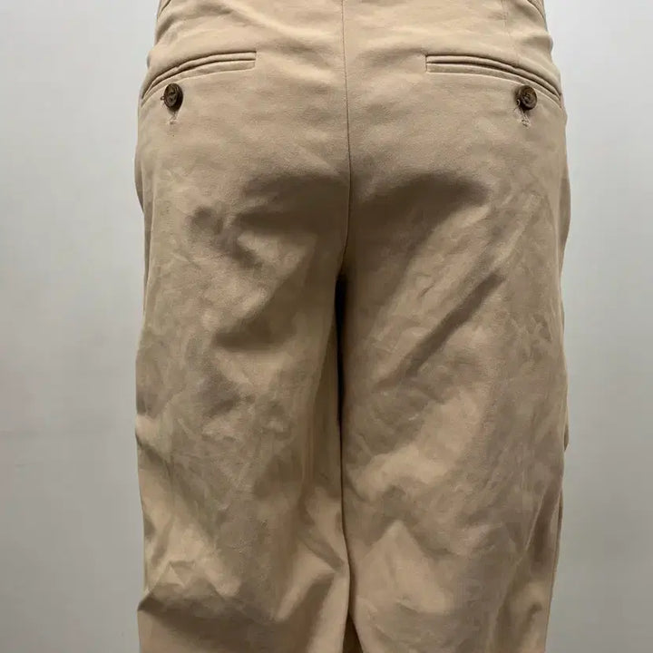 [BUNJANG] Theory Beige Shorts Size 2 / 띠어리 베이지색 반바지 사이즈2