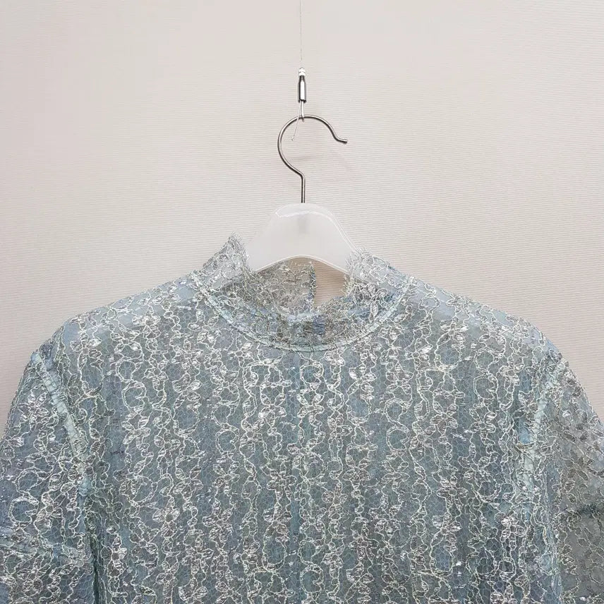 [SOLD OUT] 오브제 2023 레이스 크롭 블라우스 S사이즈