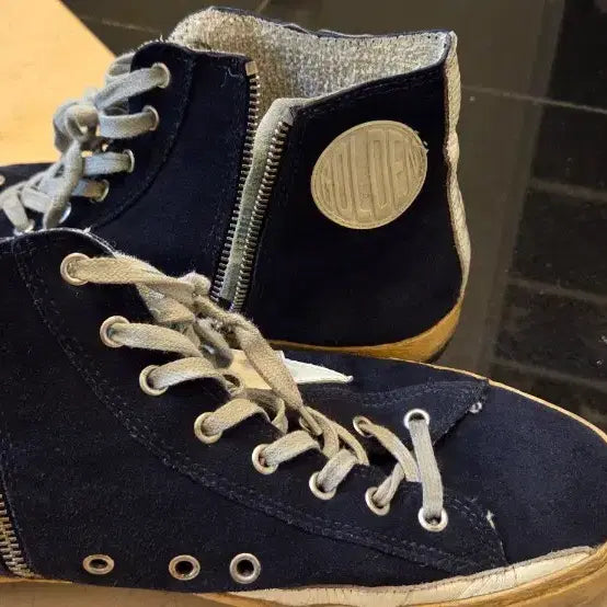 [BUNJANG] Golden Goose Navy Suede High-Top Sneakers (Size 41) / 골든구스 네이비 스웨이드 하이탑 스니커즈 41