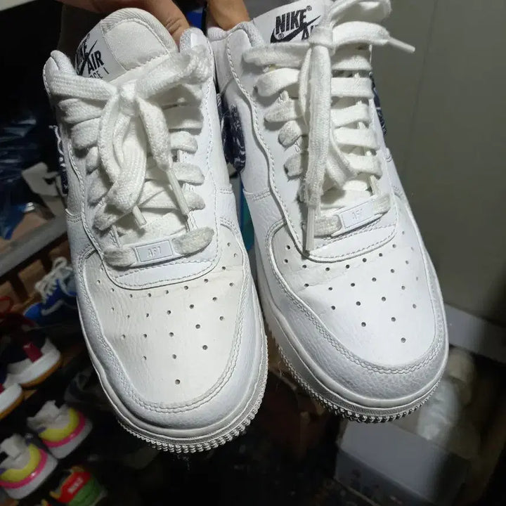 [BUNJANG] Nike Air Force 1 Low Paisley White/Black Sneakers (250mm) / 나이키 에어포스1 로우 흰/검 페이즐리250