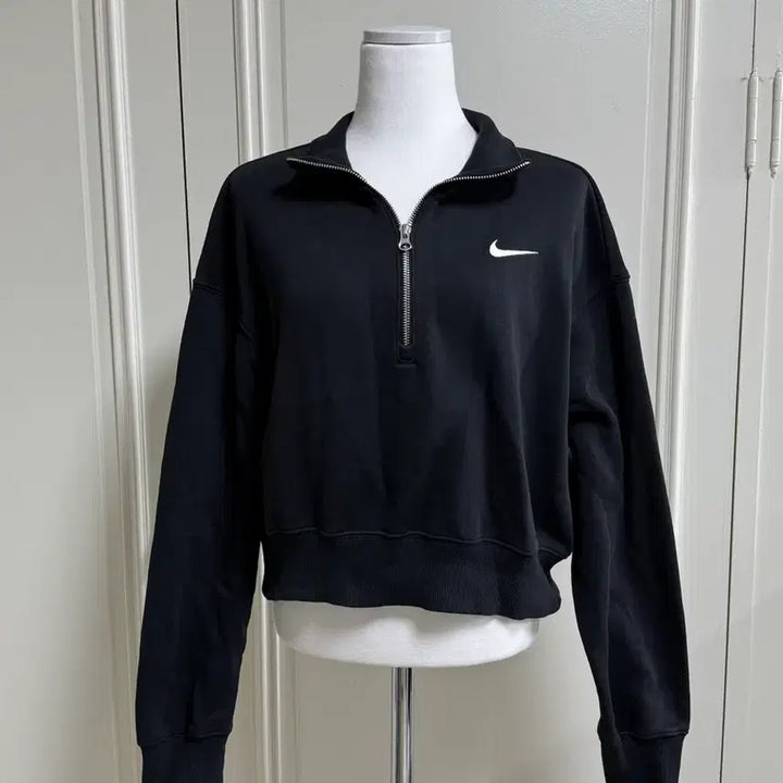 [BUNJANG] Nike Half-Zip Cropped Sweatshirt / 나이키 반집업 크롭 맨투맨