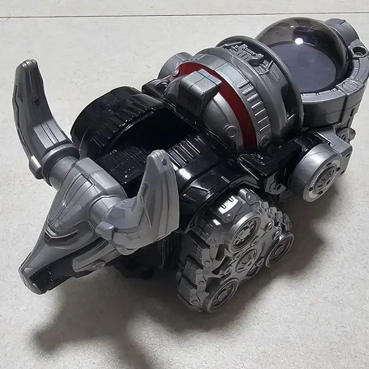 [BUNJANG] Uchu Sentai Kyuranger DX Ox Voyager Toy / 우주전대 큐렌저 DX 옥스 보이저