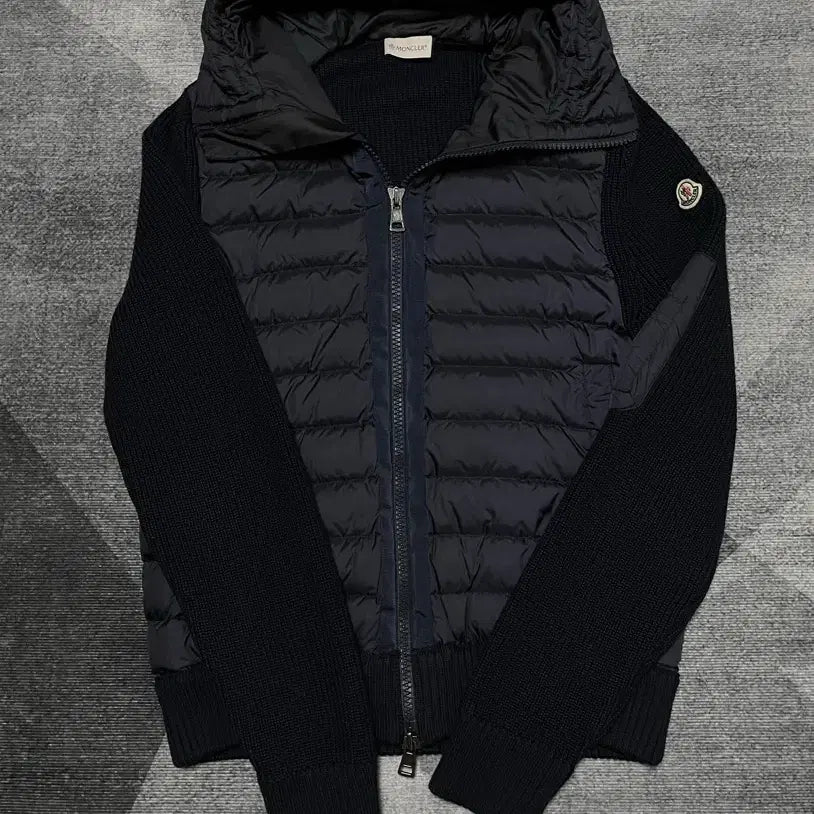 [BUNJANG] Moncler Knit Padded Hooded Wool Cardigan / 신세계백화점구매[정품]몽클레어 니트패딩 후드 울 가디건