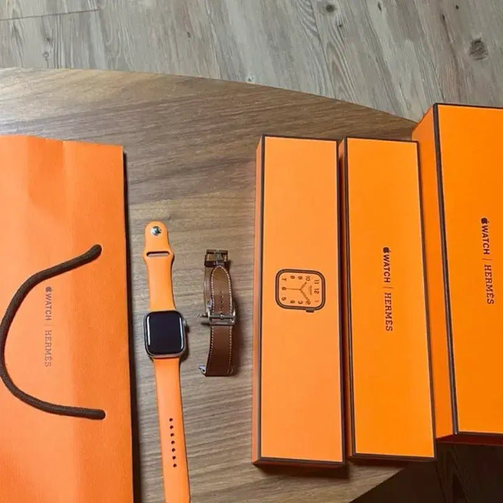 [BUNJANG] Apple Watch Hermes Series 7 45mm Gold Leather Deployment Strap / 애플워치 에르메스 Series 7 45mm / 골드 가죽 스트랩 디플로이