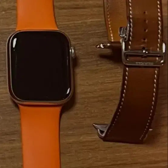 [BUNJANG] Apple Watch Hermes Series 7 45mm Gold Leather Deployment Strap / 애플워치 에르메스 Series 7 45mm / 골드 가죽 스트랩 디플로이