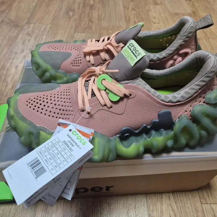 [BUNJANG] Crocs Salehe Bembury Pollex Juniper Guava Mouve Sandals / 크록스 살레헤 뱀버리 폴렉스 주니퍼 구아바 모브