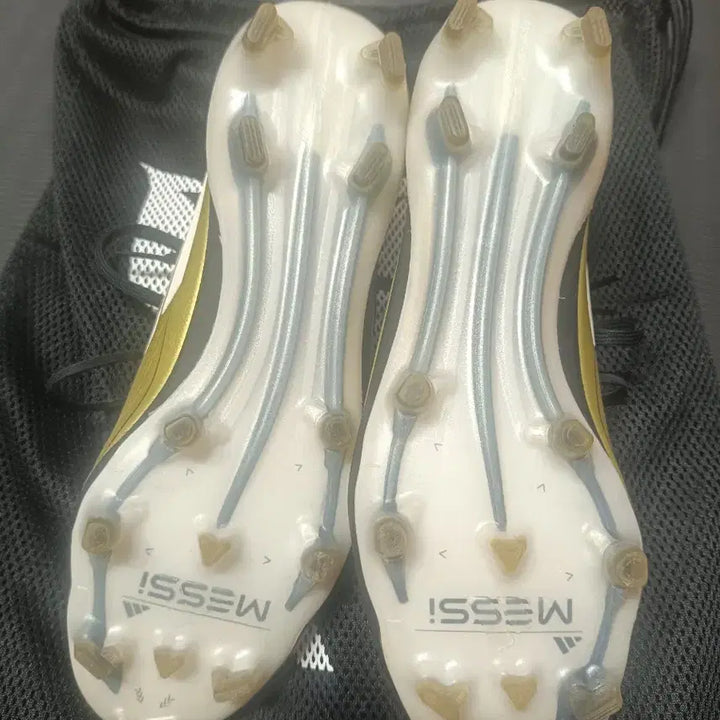 [BUNJANG] Adidas Messi Elite Soccer Cleats 250 / 아디다스 축구화 메시 엘리트 250
