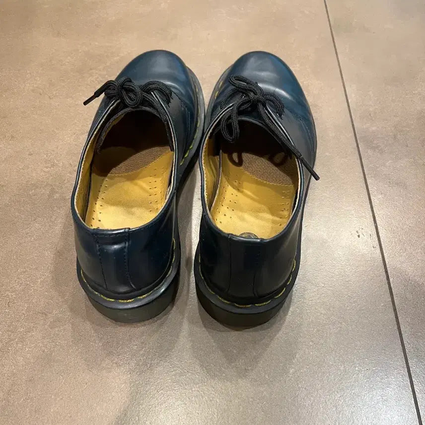 [BUNJANG] Dr. Martens 1461 3-Eye Smooth Leather Shoes UK 5 (240mm) / 닥터마틴 1461  3홀 uk5 240