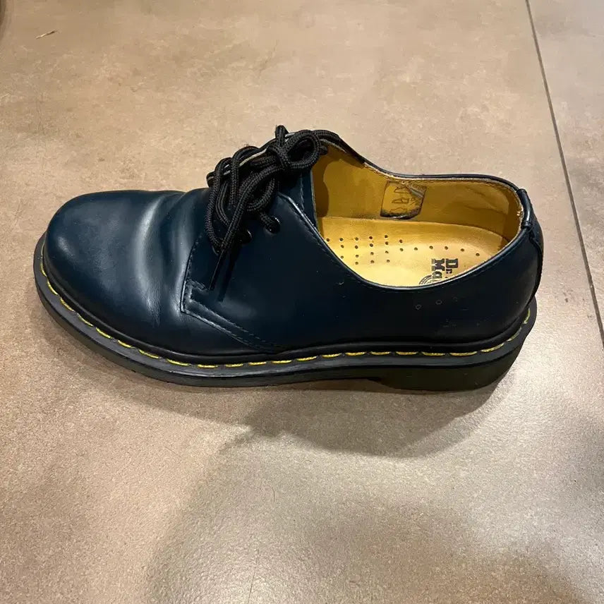 [BUNJANG] Dr. Martens 1461 3-Eye Smooth Leather Shoes UK 5 (240mm) / 닥터마틴 1461  3홀 uk5 240