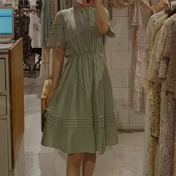 [BUNJANG] Thursday Island Lace Mini Dress Size S / 써스데이아일랜드 원피스 S사이즈