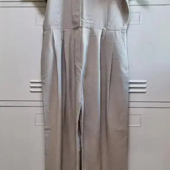 [BUNJANG] Double Standard Detachable Collar Jumpsuit - Beige / 더블스탠다드 점프수트(카라탈부착) - 베이지
