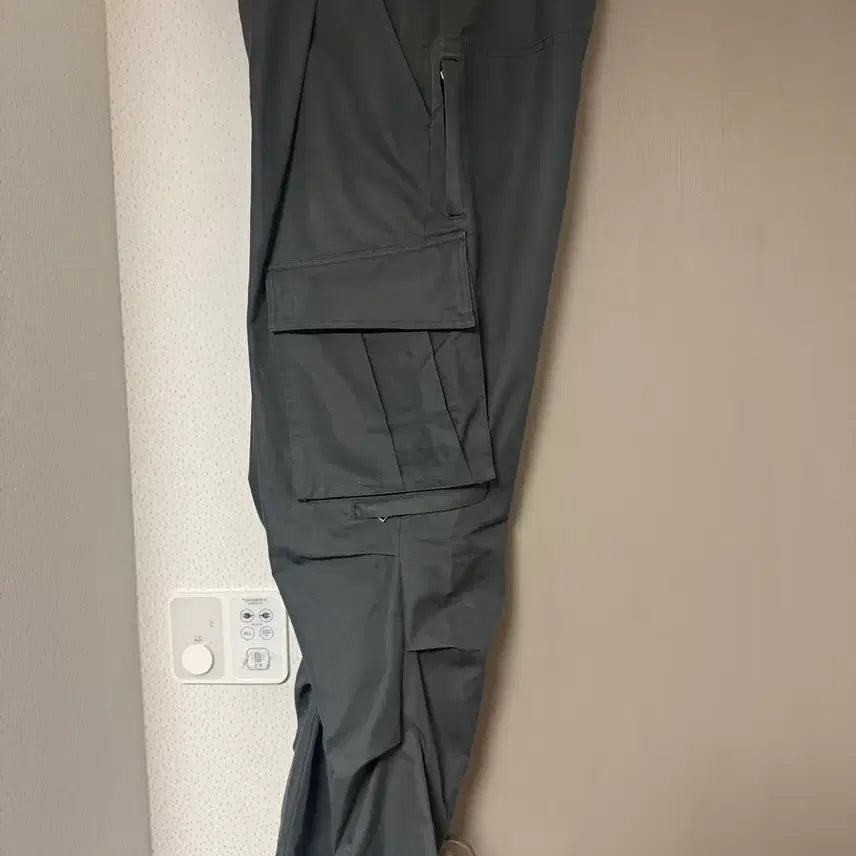 [BUNJANG] YIYAE Cargo Pants Charcoal M / [M] YIYAE 카고 팬츠 차콜
