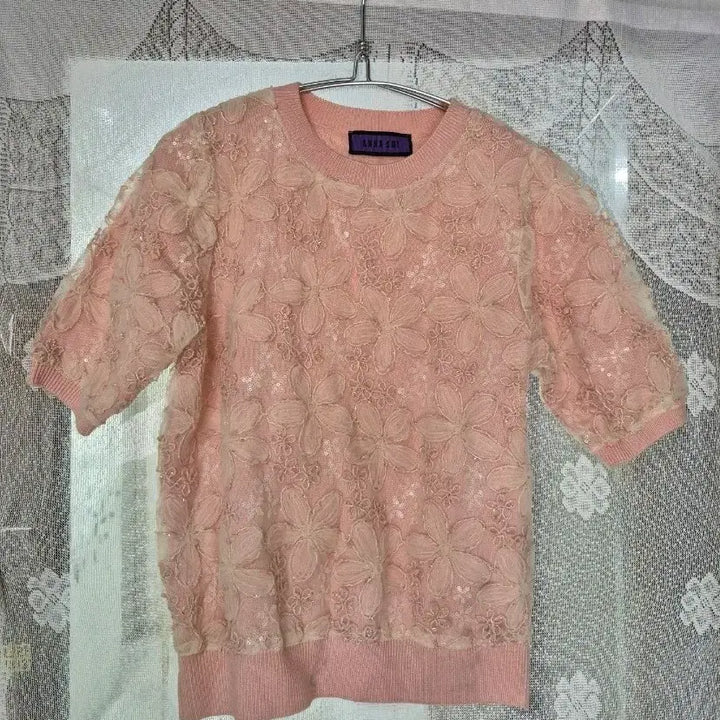 [BUNJANG] Anna Sui Pink Floral Embroidered Short Sleeve Knit Top / 안나수이 핑크 꽃 자수 반팔 니트90/55