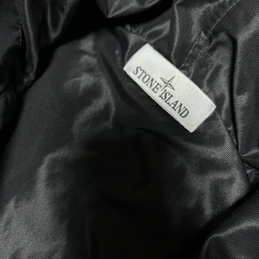 [BUNJANG] Stone Island Crinkle Labs Jacket Black M / [m] 26ss 신상 스톤아일랜드 크링클랩스 바람막이 블랙