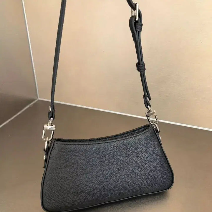 [BUNJANG] Vivienne Westwood Black Shoulder Bag with Silver Logo / 비비안웨스트우드 가방