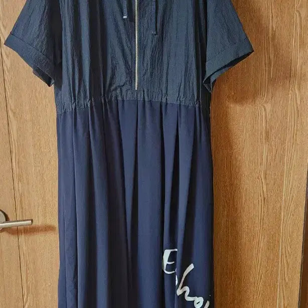 [BUNJANG] Nice Clab Color-Block Anorak Long Dress / 나이스클랍 아노락 배색 롱 원피스