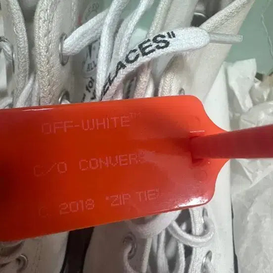 [BUNJANG] Converse x Off-White Chuck 70 High V2 2018 / [270] [1회착] 컨버스 x 오프화이트 척 70 하이 V2 2018