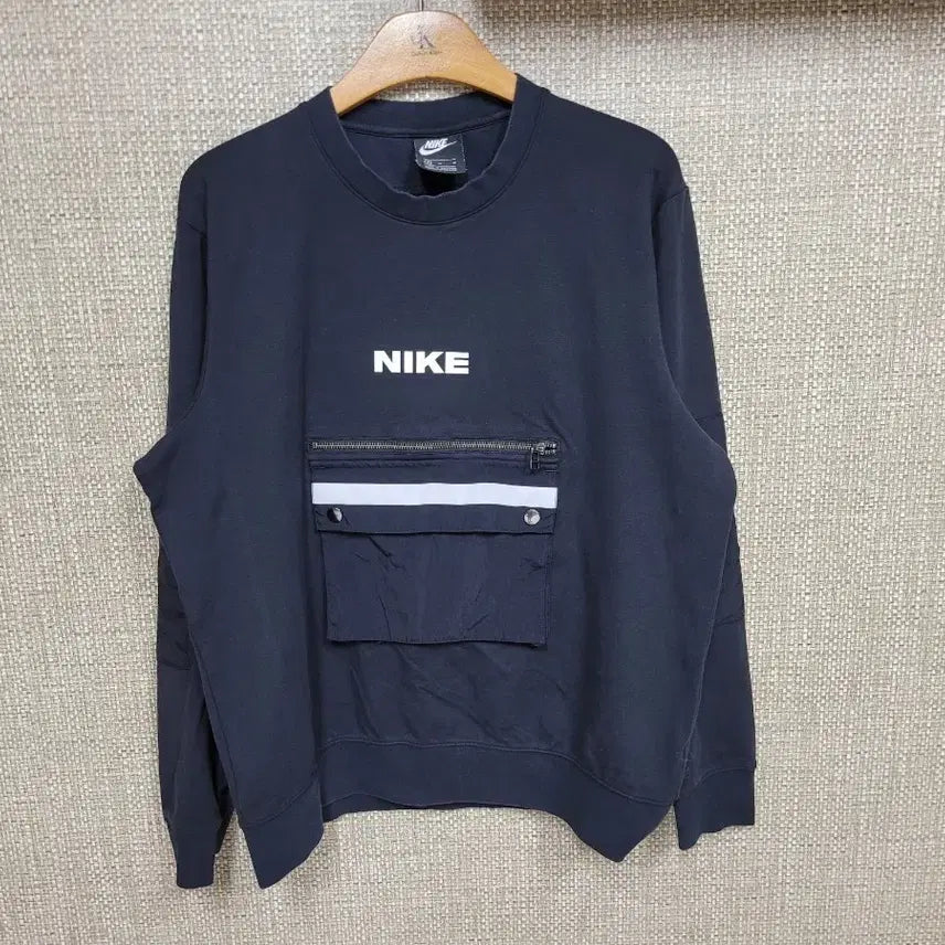 [BUNJANG] Nike Outdoor Sweatshirt Size M / M 100사이즈 나이키 아웃도어 맨투맨