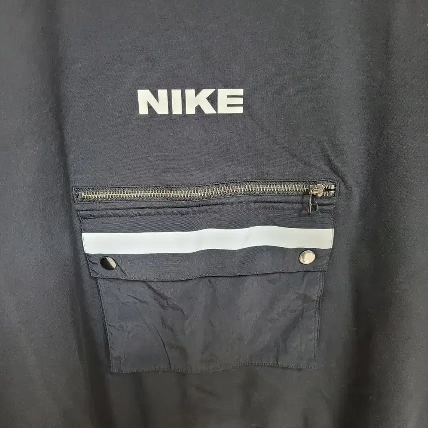 [BUNJANG] Nike Outdoor Sweatshirt Size M / M 100사이즈 나이키 아웃도어 맨투맨